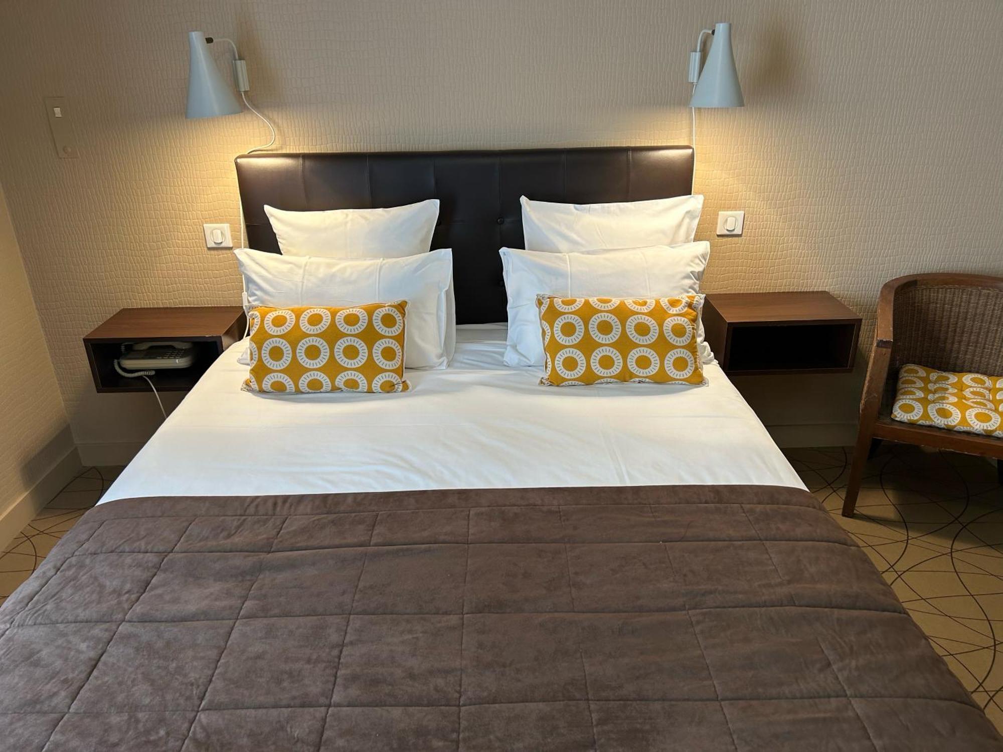 Cit'Hotel L'Etape 생플루르 외부 사진